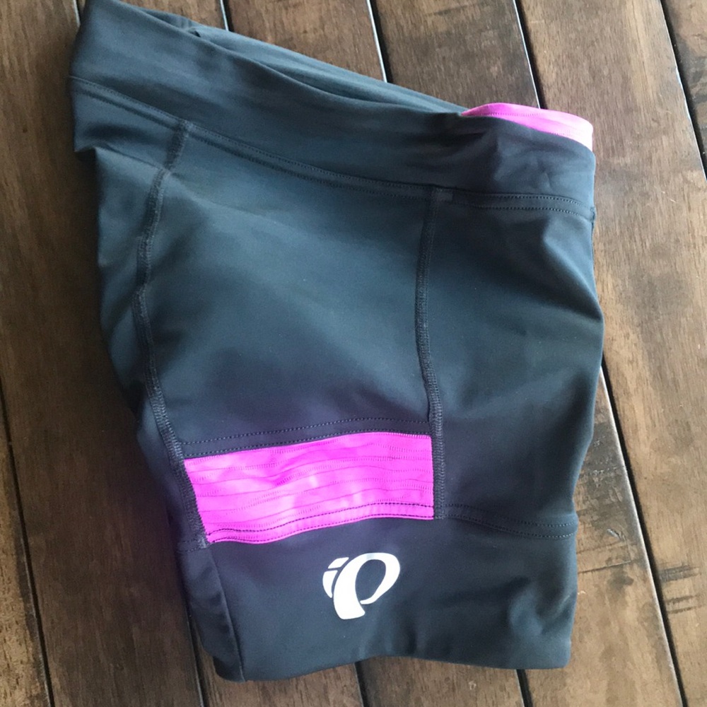 Cycling shorts